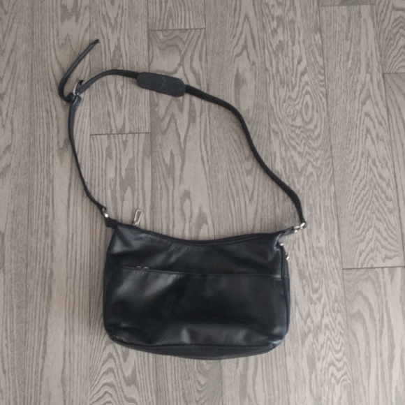 Beautiful vintage genuine leather bag 🌼🌸🍀 - Picture 8 of 8